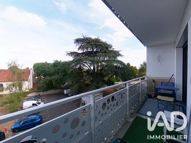 Appartement à Combs-la-Ville (77380)