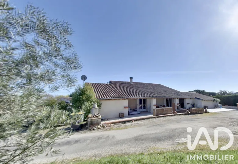 Maison 7 pièces 234 m² · à Montbartier · 234 m² · 372 000 €