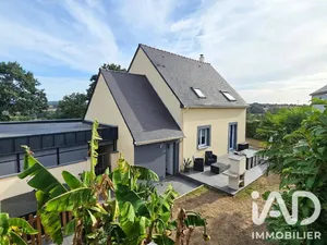 Pavillon à Le Horps (53640)