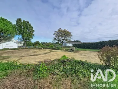 Building plot in Montreuil-sous-Pérouse (35500)