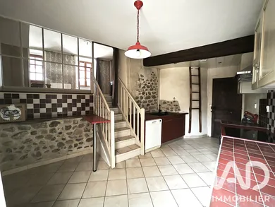 Townhouse in Chavanay (42410)