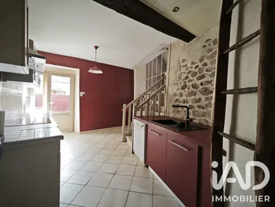 Townhouse in Chavanay (42410)