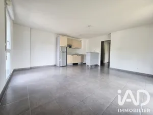 Apartment in Tours (37100)