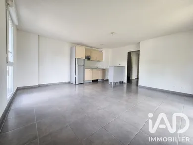 Apartment in Tours (37100)
