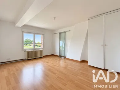 Immeuble à Fenain (59179)