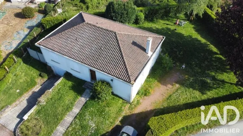 Maison 4 pièces 94 m² · à Beaurepaire · 94 m² · 177 000 €
