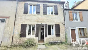 House in Arc-en-Barrois (52210)