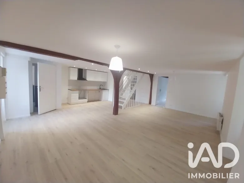 Appartement 6 pièces 131 m² · à Le Mée-sur-Seine · 131 m² · 1 700 €/mois