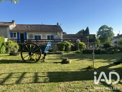 Maison de village à Juignac (16190)