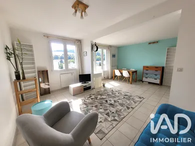 Apartment in Saint-Étienne (42100)