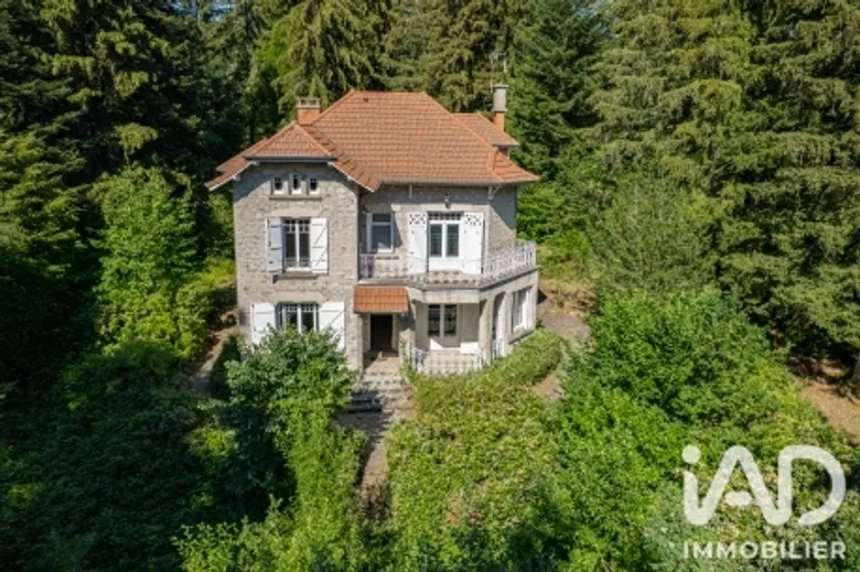 Maison 10 pièces 225 m² · à Planfoy · 225 m² · 299 000 €