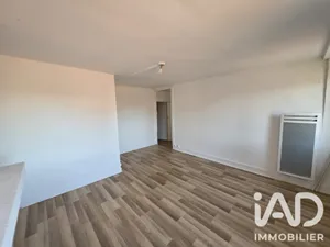 Apartment in Bordeaux (33300)