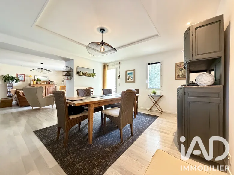 Maison 7 pièces 176 m² · à Châteauneuf-sur-Charente · 176 m² · 249 000 €