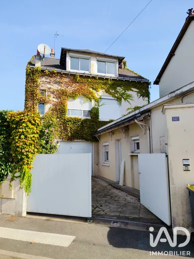 Apartment in Saint-Pierre-des-Corps (37700)