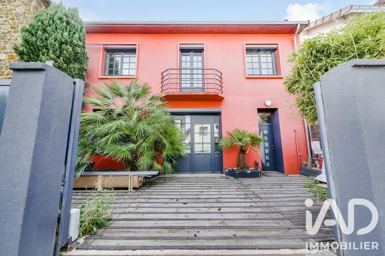 Maison 6 pièces 245 m² · à Le Plessis-Robinson · 245 m² · 1 250 000 €