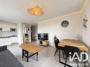 Apartment in Pompignac (33370)