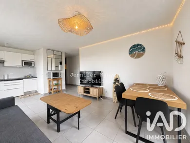 Apartment in Pompignac (33370)