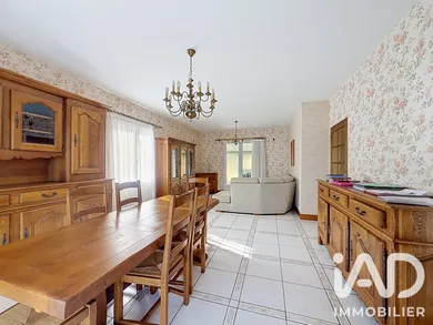 Maison à Neuville-de-Poitou (86170)