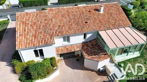 Maison à Neuville-de-Poitou (86170)