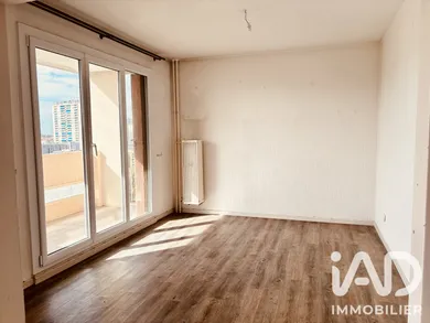 Appartement à Toulon (83000)
