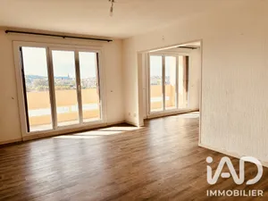 Apartment in Toulon (83000)