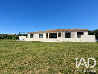 Maison à Arles (13200)