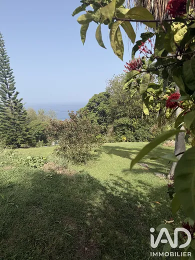 Building plot in Bouillante (97125)