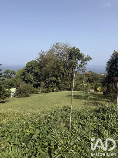 Building plot in Bouillante (97125)