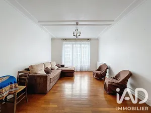 Apartment in Grenoble (38100)