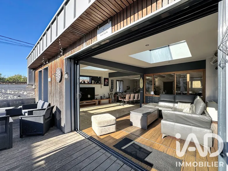 Maison 5 pièces 106 m² · à Vérines · 106 m² · 384 500 €