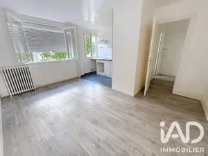 Apartment in Garches (92380)