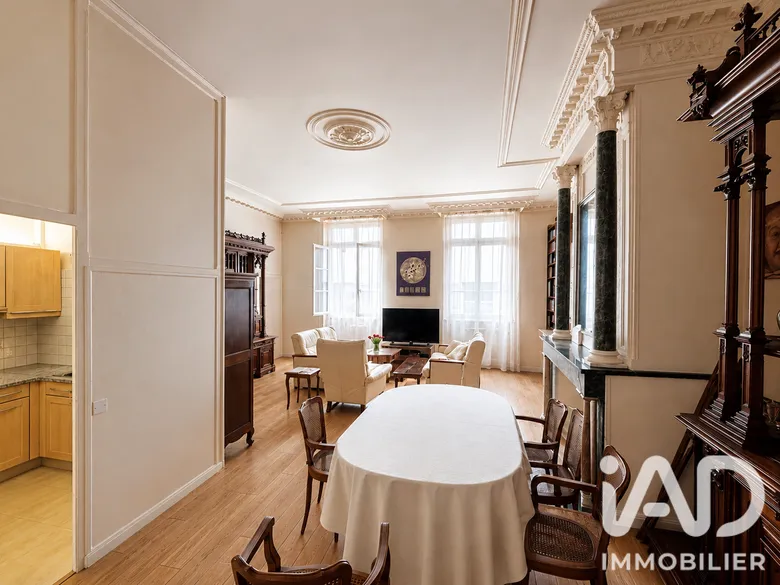 Appartement 3 pièces 96 m² · à Vienne · 96 m² · 220 000 €