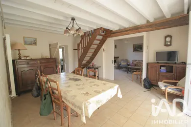 Maison de campagne à Serbonnes (89140)