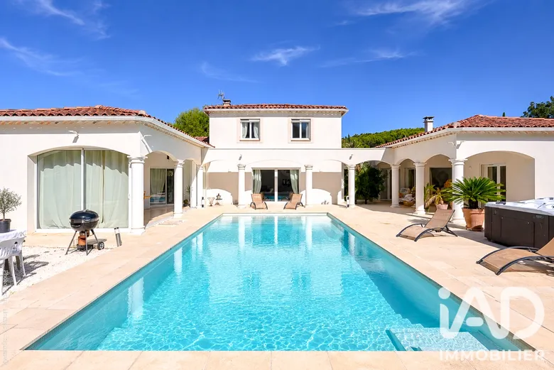 Maison 7 pièces 211 m² · à Auriol · 211 m² · 1 150 000 €