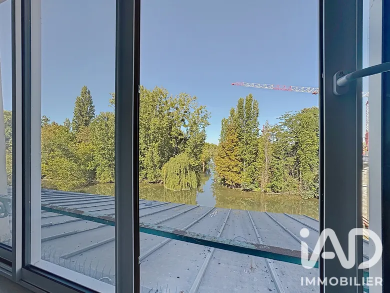 Local commercial 786 m² · à Poissy · 786 m² · 5 698 000 €
