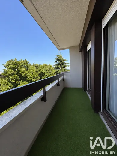 Apartment in Le Coudray-Montceaux (91830)