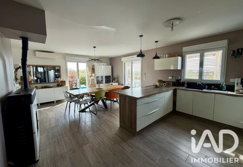 Maison 5 pièces 101 m² · à Villacerf · 101 m² · 229 000 €