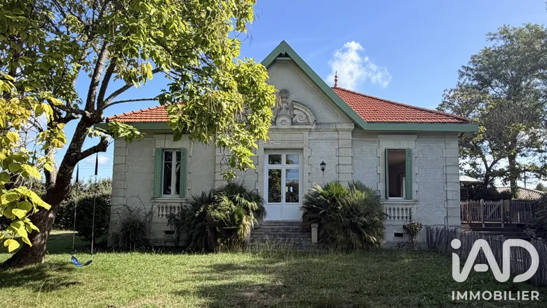 Maison 7 pièces 202 m² · à Hourtin · 202 m² · 567 000 €