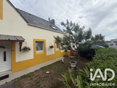 Maison à Châteauneuf-du-Faou (29520)