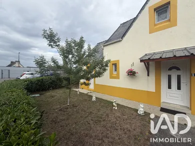 Maison à Châteauneuf-du-Faou (29520)