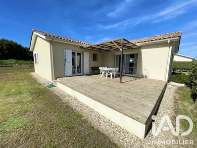 Maison traditionnelle à Vensac (33590)