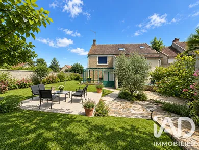 Maison traditionnelle à Aubepierre-Ozouer-le-Repos (77720)