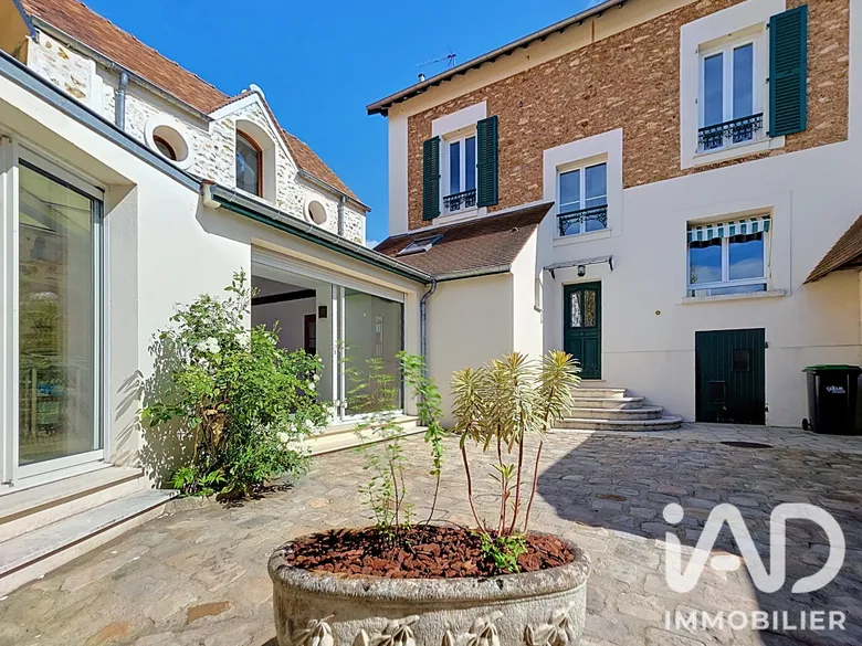Maison 7 pièces 207 m² · à Saint-Michel-sur-Orge · 207 m² · 575 000 €