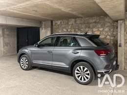 Parking à Paris (75018)