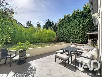 Maison à Verneuil-sur-Seine (78480)