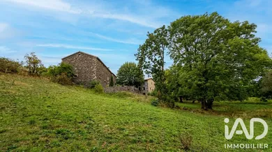 Demeure à SAINT-JEAN-LACHALM (43510)