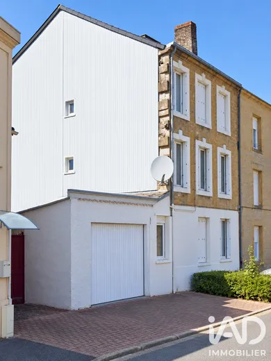 Immeuble à Charleville-Mézières (08000)