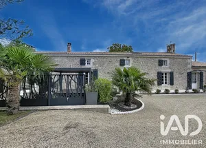 Longère à Saint-Hilaire-des-Loges (85240)