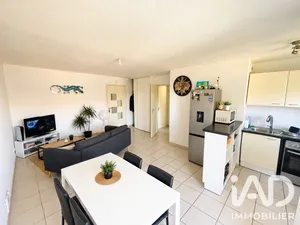Apartment in L'Isle-sur-la-Sorgue (84804)