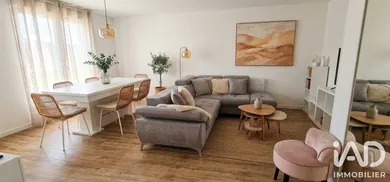 Apartment in Pontault-Combault (77340)
